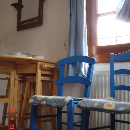 Dina Studio Maisonettes بلاتانياس